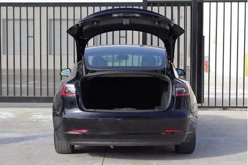 2022 Tesla Model 3 Standard Range