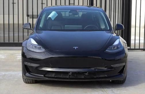 2022 Tesla Model 3 Standard Range