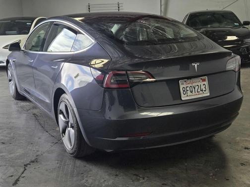 Gray 2018 Tesla Model 3 Long Range