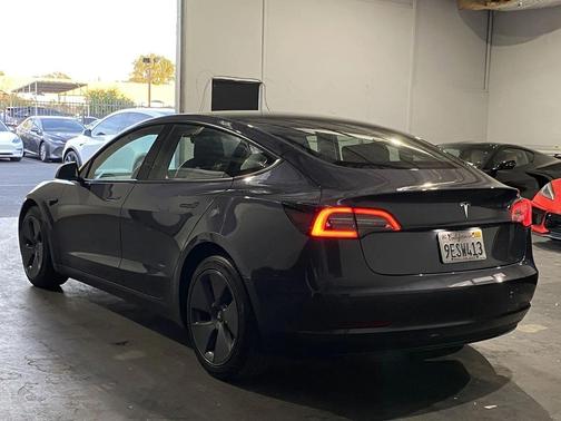 2023 Tesla Model 3 Standard Range
