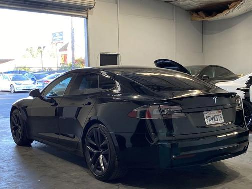 2021 Tesla Model S Plaid