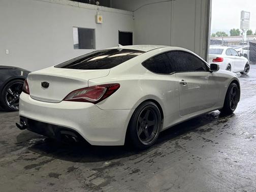 2014 Hyundai Genesis Coupe 3.8 R-Spec