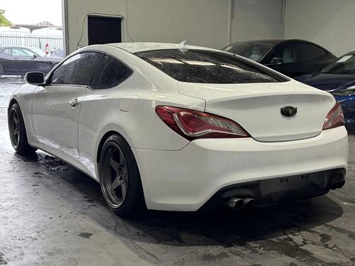 2014 Hyundai Genesis Coupe 3.8 R-Spec