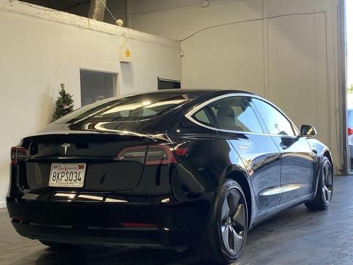 2019 Tesla Model 3 Standard Range Plus