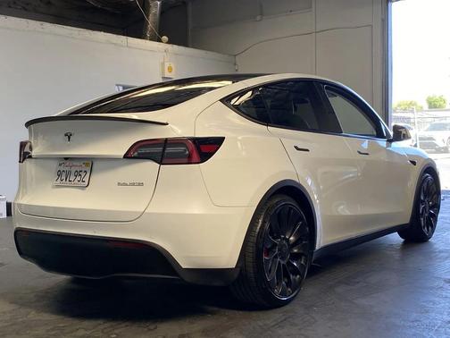 2022 Tesla Model Y Performance
