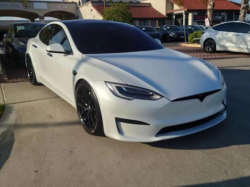 2022 Tesla Model S Plaid