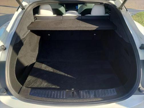 2022 Tesla Model S Plaid