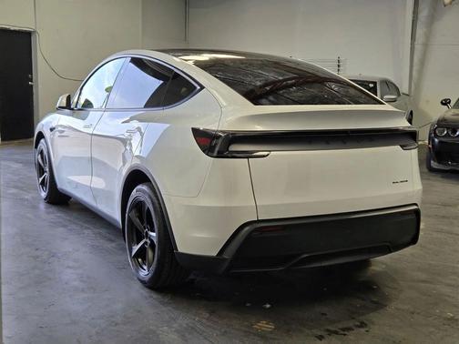 Pearl White Multi-Coat 2026 Tesla Model Y Long Range Launch Series