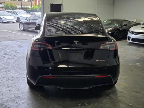 Black 2022 Tesla Model Y Performance Dual Motor All-Wheel Drive