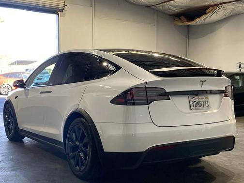 2023 Tesla Model X Standard Range
