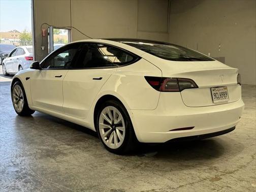 2022 Tesla Model 3 Standard Range