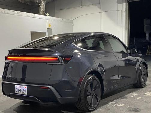 2026 Tesla Model Y Long Range