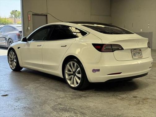 2019 Tesla Model 3 Standard Range