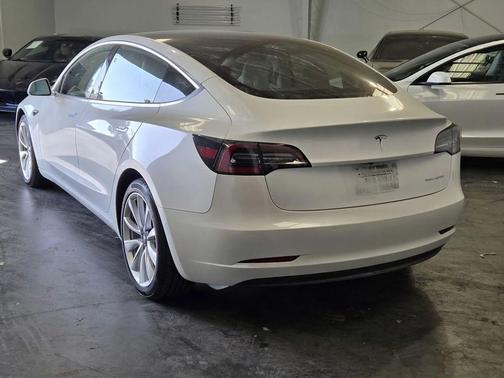 gray 2020 Tesla Model 3 Long Range