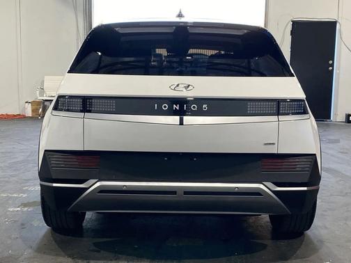 2022 Hyundai IONIQ 5 SE