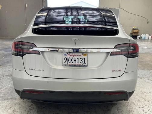 2016 Tesla Model X P90D