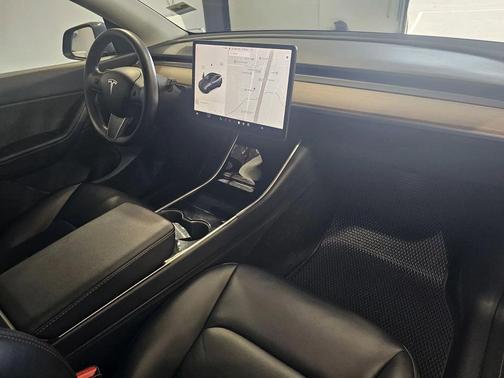 Midnight Silver Metallic 2020 Tesla Model Y Long Range Dual Motor All-Wheel Drive