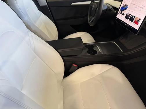 2022 Tesla Model Y Performance Dual Motor All-Wheel Drive