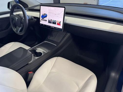 2022 Tesla Model Y Performance Dual Motor All-Wheel Drive