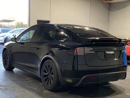 2022 Tesla Model X Base