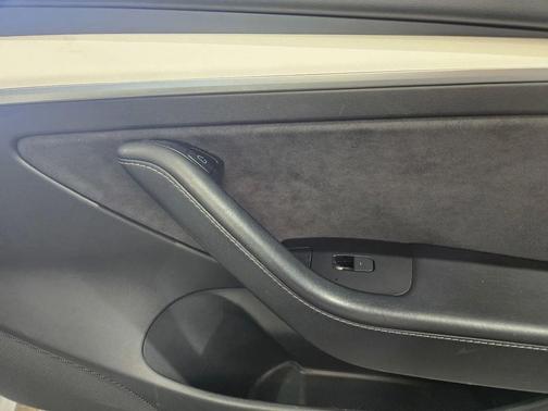 Pearl White Multi-Coat 2021 Tesla Model 3 Standard Range Plus