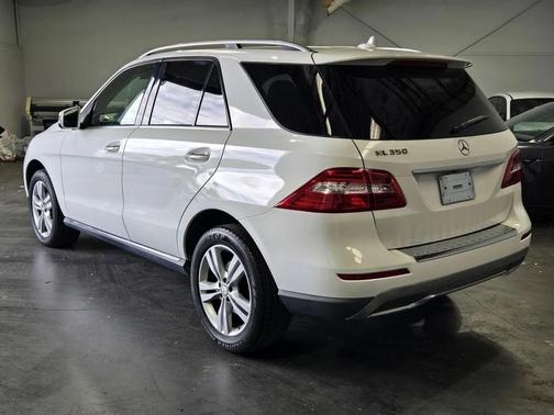 white 2015 Mercedes-Benz M-Class ML 350