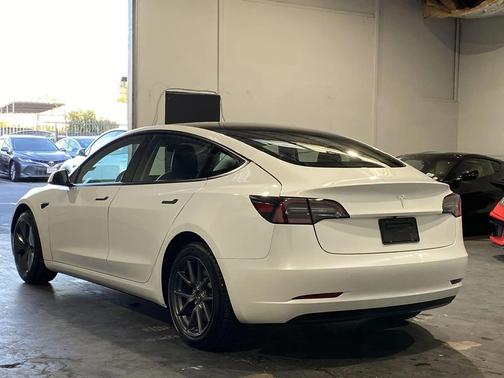 2023 Tesla Model 3 Standard Range