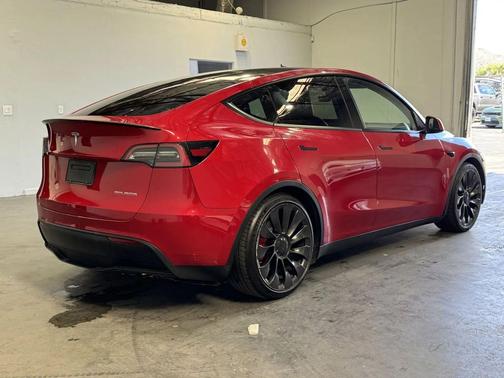 2022 Tesla Model Y Performance Dual Motor All-Wheel Drive