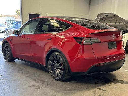 2022 Tesla Model Y Performance Dual Motor All-Wheel Drive