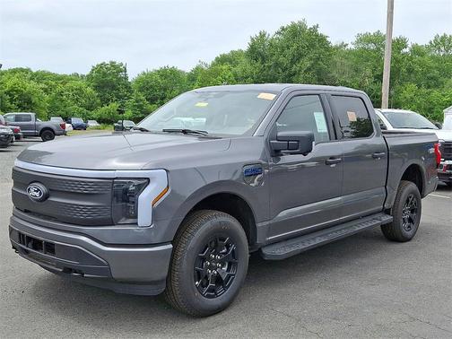 2025 Ford F-150 Lightning XLT