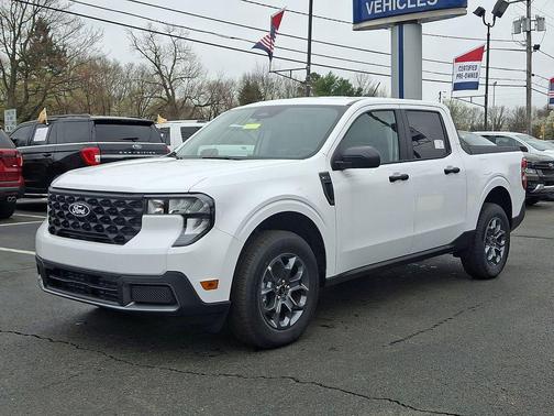 OXFORD WHITE 2025 Ford Maverick XLT