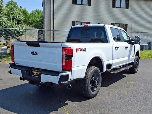 2025 Ford F-250 XL