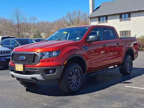 HOT PEPPER RED 2023 Ford Ranger XLT
