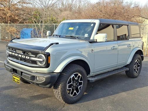 2024 Ford Bronco Outer Banks