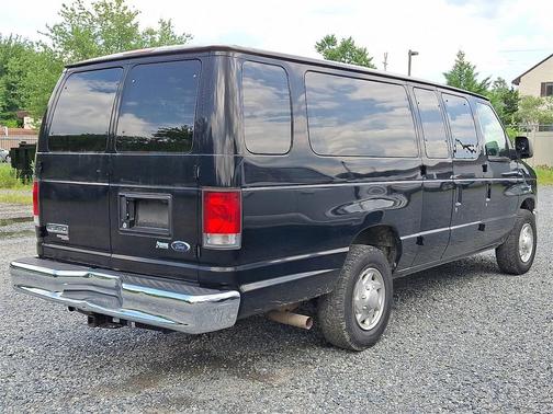 2014 Ford E350 Super Duty XLT