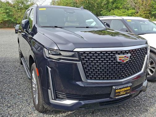 2022 Cadillac Escalade Premium Luxury