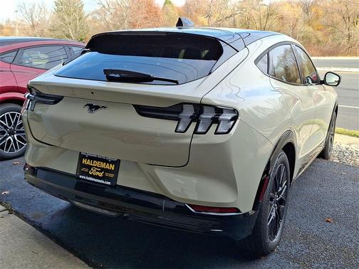 2025 Ford Mustang Mach-E Premium