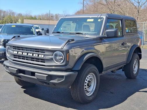 2025 Ford Bronco Base