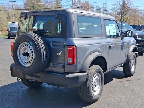 2025 Ford Bronco Base