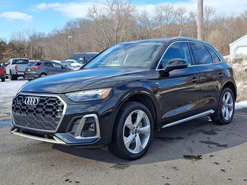 2023 Audi Q5 45 S line Prestige