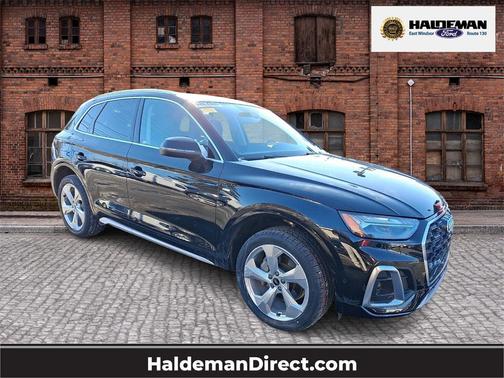 2023 Audi Q5 45 S line Prestige