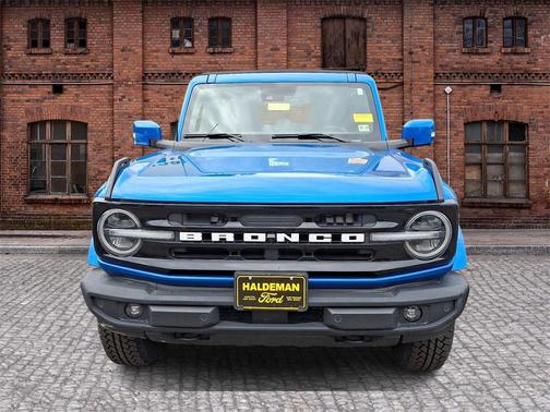 2022 Ford Bronco Outer Banks