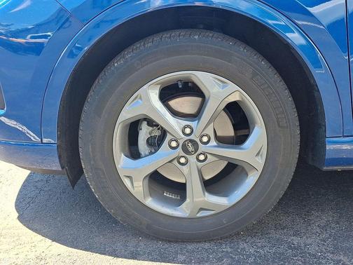 ATLAS BLUE METALLIC 2023 Ford Escape ST-Line