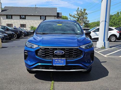 ATLAS BLUE METALLIC 2023 Ford Escape ST-Line