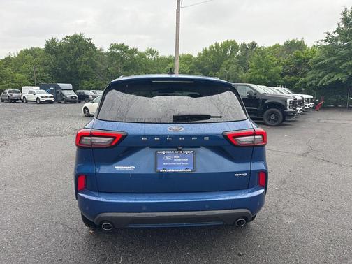 ATLAS BLUE METALLIC 2023 Ford Escape ST-Line