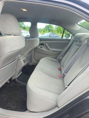 Magnetic Gray Metallic 2009 Toyota Camry Hybrid SE