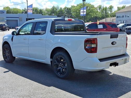 2025 Ford Maverick Lobo Standard