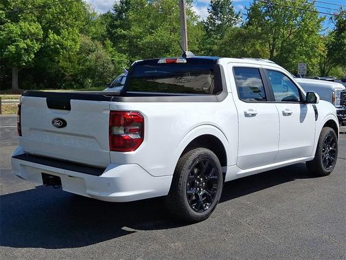 2025 Ford Maverick Lobo Standard