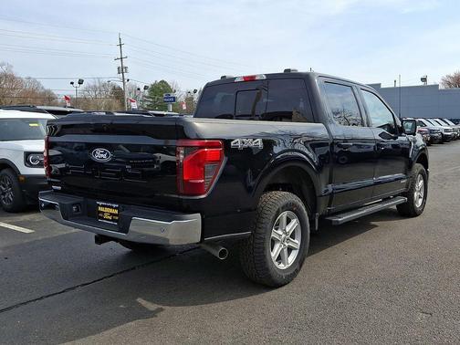 AGATE BLACK METALLIC 2026 Ford F-150 XLT