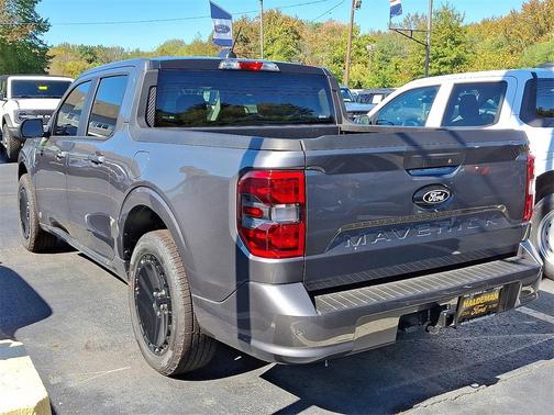2025 Ford Maverick Lobo Standard